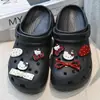 Zapatos de Cueva de Color Mágico de Dibujos Animados Accesorios Flor de Zapato Hebilla Decorativa cruzada Accesorios Hebilla de Zapato diy Hebilla de Zapato de Oso Conejo Color Mágico