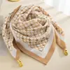Bufanda Cuello de Punto Nueva Elegante Versátil para Otoño e Invierno, Bufanda de Moda, Bufanda de Seda, Bufanda Estilo Coreano con Hebilla Magnética de Bolita Dorada
