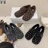 Zapatos sin cordones de mezcla de lana con estampado de lunares y puntera sintética, estilo mujer, nueva colección otoño 2026, mocasines de suela blanda