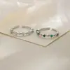 Anel de Zircônia Esmeralda com Design Único, Anel Pequeno Doce e Estiloso para Dedo Indicador com Diamante, Anel de Banda Fina Branca da Moda e Personalizado com Diamante