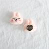 Bonito dos desenhos animados broche de boneca de pelúcia estrela coelho rosa coelho cinza Urso Gato pin bag crachá acessórios de vestuário