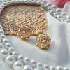 Pendientes Europeos y Americanos de Nuevo Estilo Pequeños Waffle Aromático Corte Cuadrado Tejidos Zirconia Diamante de Color Elegantes de Moda Elegantes Versátiles