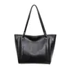 Bolso tote de lujo ligero transfronterizo con textura vintage, bolso de mano de moda para mujer, de gran capacidad, nicho, muy vendido