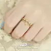Saia de Cristal de Imitação e Renda Exquisita Simples Versátil Tendência Ins Amarelo Transportador Anel de Luxo Leve Versátil Presente para Mulheres