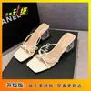 Chanclas Transparente con Pedrería 2025 Verano Nuevo para Mujer Calzado Exterior Sandalias Cómodas de Tacón Grueso para Usar con Faldas