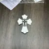 Venta al por mayor del fabricante Marca de moda europea y americana Parches Cruzados con Herrajes de Cuero para Zapatos, Ropa, Mezclilla, Ropa Infantil y Sombreros