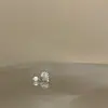 Colección Serie Colgante Clavos de Hueso de Oreja Pendientes de Tornillo de Acero de Titanio Perforación de Oreja para Mujer Pendientes de Clavo Coclear