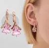 Brincos de Ouro Champagne com Diamante Triângulo Micro-Pavimentado e Zircônia Branca Redonda para Mulheres, Design Personalizado da Moda e Bonito