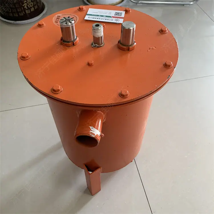 自动负压放水器43