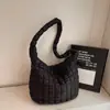 Bolsa Feminina Popular de Nicho Bolsa de Ombro 2025 Nova Casual Bolsa Bolha Algodão Acolchoado Estilo Coreano Moda Plissada Bolsa Nuvem