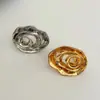 Anel de Flor Espiral com Design Único Anel Aberto Vazado de Moda Versátil Anel de Metal Francês de Alta Qualidade para Mulheres