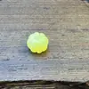 Colgante de Cera de Abeja de Segunda Generación Pequeños Accesorios DIY Hecho a Mano Resina Flor de Loto Gota Cadena de Cuentas de Calabaza Pulsera Hebilla Segura Colgante