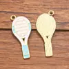 Múltiples Accesorios para Joyería DIY de Aleación Charms Dorados KC con Goteo de Aceite Serie Deportiva de Tenis Colgantes de Raqueta Cancha Sombrero