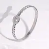 Pulseira Minimalista de Alto Padrão com Fecho de Aço Inoxidável Transfronteiriço com Design Geométrico de Espiga de Trigo e Cravação de Diamante, Elegante Pulseira de Aço Titânio de Luxo Leve de Nicho
