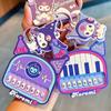 Llavero de concierto de Kulomi de Sanrio genuino para mujer, exquisito mini piano, colgante de bolsa multifuncional