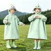 Impermeable de dibujos animados para niños, protección completa contra la lluvia, especialmente diseñado para estudiantes que van a la escuela, adecuado para niños y niñas, portátil con espacio para mochila