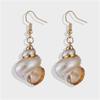 Pendientes de concha de playa natural europea y americana con borde bañado en oro Collar con colgante de concha de playa estilo bohemio venta al por mayor