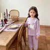 Amazon Conjunto de Pijama Infantil Estilo Coreano Estilo Ins Fofo Calça Jogger de Manga Longa Conjunto de Duas Peças para Meninas para Saída na Primavera e Outono