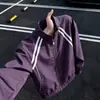 Jaqueta Patchwork Listrada Estilo Americano Preta, coleção de outono masculina, estilosa e sofisticada, com gola alta, design de jaqueta bomber e estilo de jaqueta baseball unissex