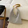 Bolso de Hombro Nuevo y Fresco Estilo Japonés con Lunares para Mujer, Ambiente Dulce y Relajado, Bolso Tote de Alto Valor para Estudiantes para Compras