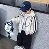 Chaqueta con capucha para niño, nuevo modelo otoño 2026, popular este año, sudadera deportiva de manga larga para niños pequeños