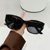 Óculos de Sol Estilo Coreano Adequados para Rostos Quadrados e Redondos, Óculos Gatinho Retrô de Armação Grande, Novos Óculos de Sol de Alta Qualidade Anti-UV