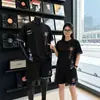 Conjunto de Shorts de Manga Curta Solto de Alta Qualidade para Homens 2026 Novo Verão Tendência Cor Color Block Patchwork Roupa Esportiva Conjunto de Duas Peças