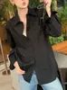 Más holgada que la de corte ajustado, más refinada que la extragrande. Camisa versátil de manga larga para mujer para ir al trabajo.