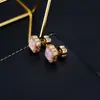 Pendientes de Trébol de Cuatro Hojas de Nácar Rosa Natural Moda Exquisita Micro-pavimentados con Circonita Tapones para Orejas de Gama Alta Originales Pendientes Retro Accesibles