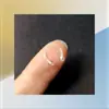 Aretes para Perforación de Oreja de Resina Tipo C con Aguja Invisible Anti-Bloqueo Pendientes de Hueso de Oreja Femeninos Pendientes de Palo Transparente para Oreja Estudiantes No Necesitan Quitarse