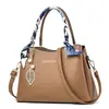 Bolso grande para mujer 2026 nuevo modelo bolso de mano casual para dama simple gran capacidad moderno de moda bolso de hombro de cuero suave