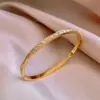 Pulsera de Metal Popular Europea y Americana de Estilo Nicho Diseño Simple Versátil Pulsera de Muñeca Temperamento Exquisito Lujo Ligero Sensación de Alta Gama Joyería de Mano
