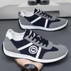 Sapatos Masculinos 2026 Novo Estilo Primavera Slip-On Tênis de Corrida Sapatos Casuais de Trabalho Masculinos Retro Dad Shoes Sapatos da Moda