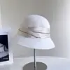 Chapéu de Pescador Fashion com Corrente de Diamante de Lã Australiana para Outono e Inverno para Mulheres, Chapéu Balde Retrô Britânico de Cor Sólida, à Prova de Frio e Quente, Fedora Elegante