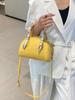 Bolsa de Ombro de Couro Bovino de Primeira Camada para Mulheres, Lenço de Seda Fashion Transfronteiriço, Bolsa Concha para Compras e Deslocamento de Estudantes, Versátil de Couro Genuíno Portátil Macia