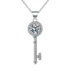 Collar Elegante con Colgante de Imitación Moissanita en Forma de Llave para Mujer, Cadena para Clavícula con Colgante de Un Quilate, Venta al por Mayor de Una Pieza