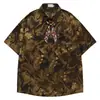 Camisa Vintage Desgastada Cor de Café Floral de Manga Curta com Gola, Bolsos Laterais e Tira de Gola Removível, Peça para Casal