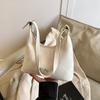 Bolsos Populares para Mujer de Este Año 2025 Nueva Moda de Primavera y Verano Bolso de Hombro Versátil Bolso Cruzado de Estilo Occidental de Alta Gama