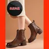 Botas de Cano Curto de Couro Macio com Salto Grosso Femininas Outono Inverno Botas Emagrecedoras 2026 Novas Botas Chelsea de Cano Médio Botas Martin com Salto Médio e Pelúcia
