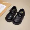 Zapatos Pequeños de Cuero para Niña Estilo Retro Británico Otoño Niña Pequeña Elegantes Zapatos Individuales Infantiles Nuevo Estilo 2026 Zapatos para Niña de Suela Suave