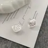 Pendientes de Clip para Bobina de Mosquito con Zirconia y Textura Plateada Vintage, Pendientes de Diseño Único y Versátil con un Toque de Lujo Ligero y de Alta Gama