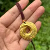 Collar de Girasol con Carácter de Fortuna Chapado en Oro Giratorio con un Colgante de Brújula Giratoria Cadena para Suéter Tótem