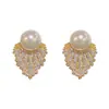 Brincos de Pérola Vintage com Strass Estilo Europeu e Americano Personalidade para Mulheres, Brincos Exagerados de Alta Qualidade, Brincos da Moda Temperamento de Luxo Leve Atacado