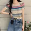 Camiseta de Punto de Manga Corta con Cuello Cuadrado y Rayas de Colores Arcoíris para Mujer, Verano, Delgada, Aspecto Adelgazante, Top Corto, Tendencia Ins