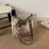 Elegante y ligera bolsa estilo bosque, bolsa tote francesa de nicho, bolso cruzado casual de lujo ligero y alta estética