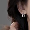 Nova Argola de Orelha com Areia Flash Brilhante Brincos Femininos Anel de Orelha Acessórios Personalizados Pequenos Simples Luxo Leve Brincos Simples Venda por Atacado ao Vivo