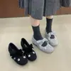 Sapatos de Pelúcia Cinza com Strass para Mulheres, Novo Estilo Fada Francesa Inverno 2026 Sapatos de Algodão Macios e Grossos para Aumentar a Altura para Mulheres