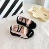 Zapatos Mary Jane para Niñas 2025 Primavera y Verano Nuevo Estilo Calados Bailarinas para Niñas Modernos Versátiles Zapatos de Princesa para Niñas