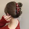 Pinza para el pelo con borla de rosa roja Pinza para el pelo de flor de terciopelo Otoño e Invierno Accesorio para el pelo Parte trasera de la cabeza Pinza de tiburón Pinza para el pelo de Año Nuevo