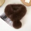 Bufanda Corta de Felpa Magnética Estilo Coreano Calentador de Cuello de Piel Sintética de Zorro de Invierno para Mujer Bufanda Gruesa Cálida con Pompón Versátil Temperamento